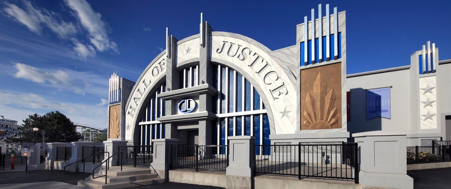 Six Flags Great America - Justice League Battle for Metropolis Dark-Ride Justice League Battle for Metropolis Hall of Justice Entrance