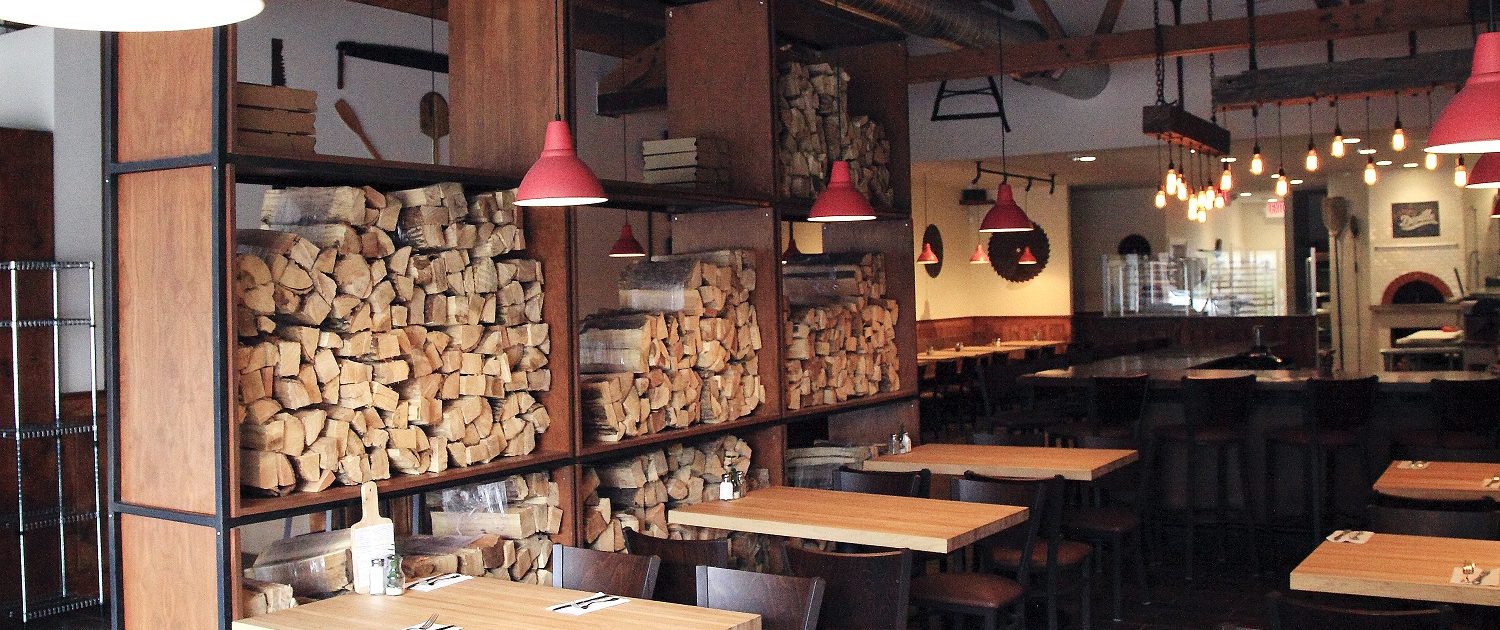 Pizzeria DeVille, Libertyville IL, main dining room.