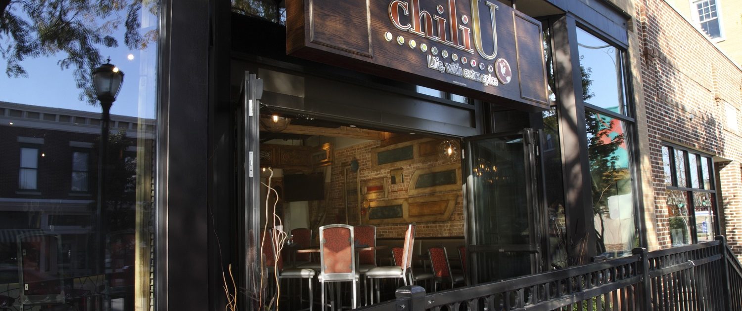 View of Chili U glass retractable entrance facing Milwaukee Avenue in Downtown Libertyville.