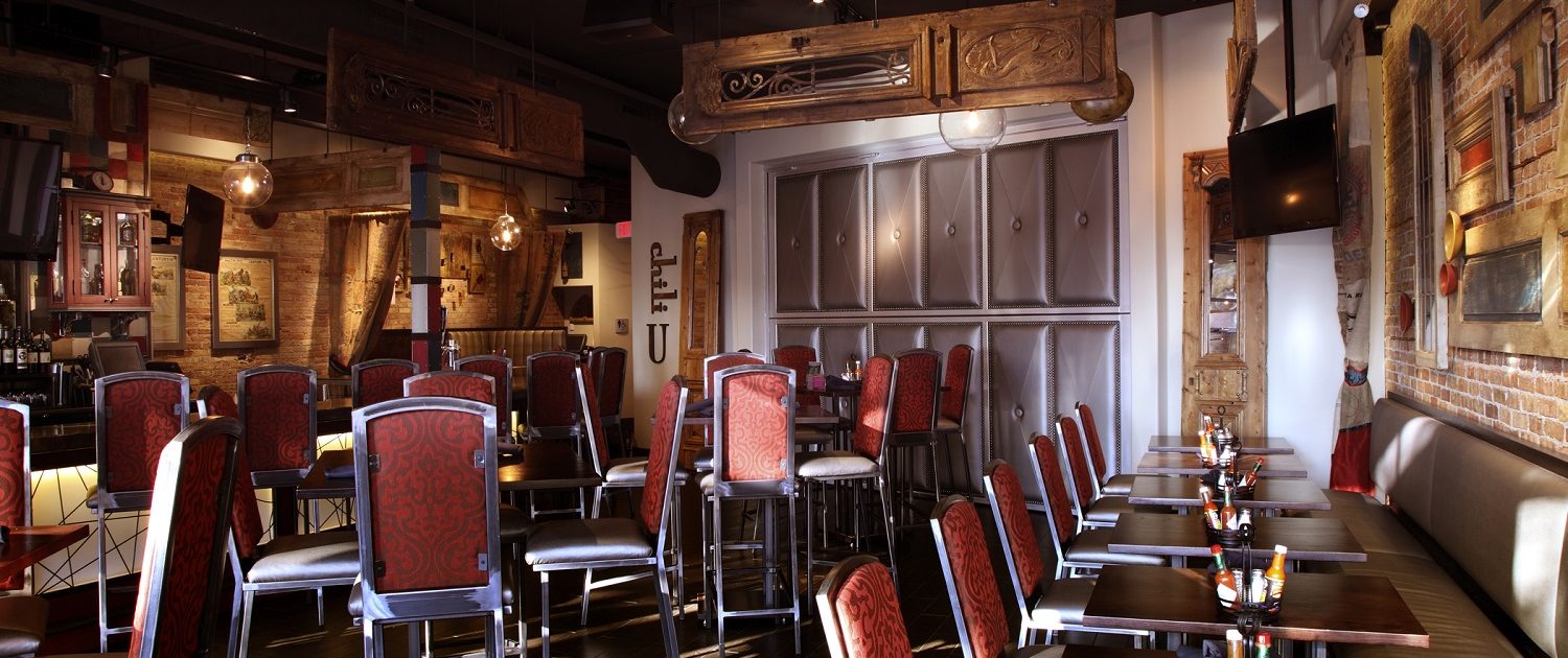 Chili U's front dining and bar area near Milwaukee Avenue.