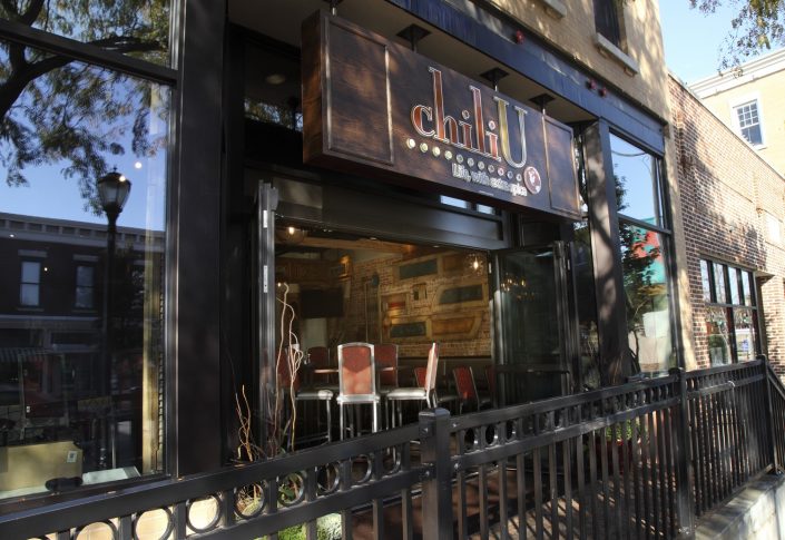 Chili U View of Chili U glass retractable entrance facing Milwaukee Avenue in Downtown Libertyville.