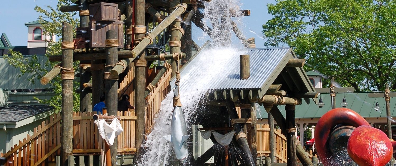 Six Flags Great America - Buccaneer Battle water bucket dump.