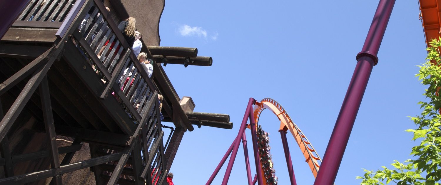 Six Flags Great America - Raging Bull view of the loading / launch platform