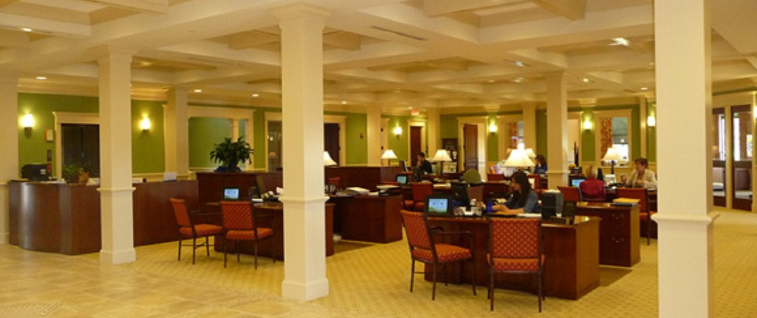 Vernon Hills Bank & Trust Lobby