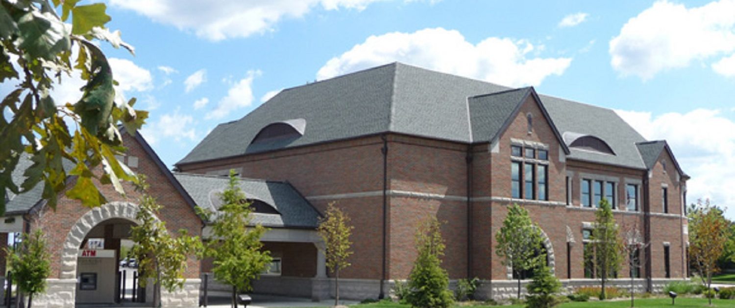 Vernon Hills Bank & Trust building exterior and drive up.